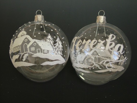 KOULE ČIRÁ, LESK, CHALOUPKA, BÍLÝ POSYP