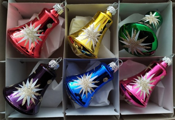 ZVONEK, SKLENĚNÁ VÁNOČNÍ OZDOBA, BARVA ASS, RETRO DEKOR