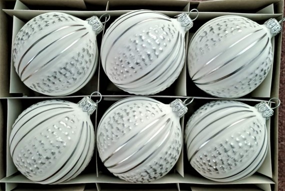 KOULE, skleněná vánoční ozdoba, bílá skořápka, stříbrný dekor