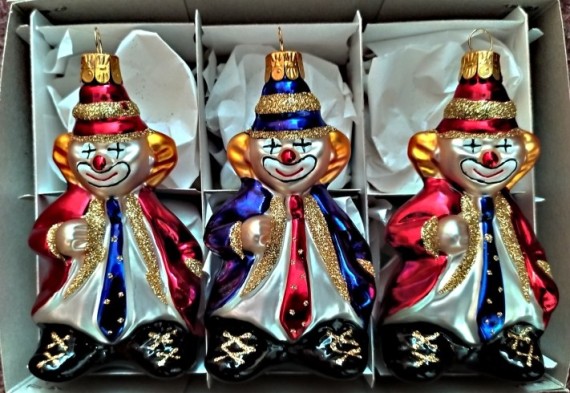 KLAUN S KLOBOUKEM, SKLENĚNÁ OZDOBA, FORMA, BAREVNÝ, MAT, DEKOR