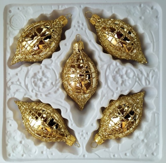 OLIVA, SKLENĚNÁ VÁNOČNÍ OZDOBA, ZLATÁ, PLAST. DEKOR