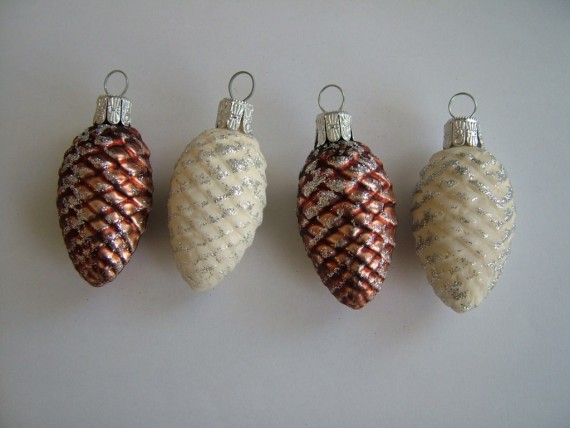 ŠIŠKA MALÁ, FORMA, BAREVNÁ, MAT, DEKOR