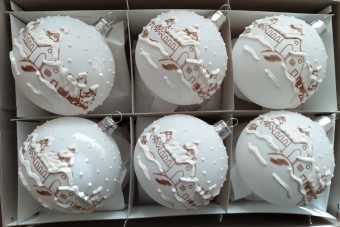 KOULE, SKLENĚNÁ VÁNOČNÍ OZDOBA, PRŮHLEDNÁ, BÍLÁ, MOTIV VESNIČKY