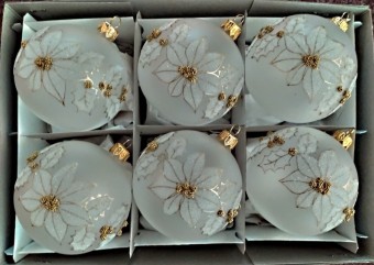 KOULE, SKLENĚNÁ VÁNOČNÍ OZDOBA, PRŮHLEDNÁ, BÍLÁ, MOTIV KVĚTŮ