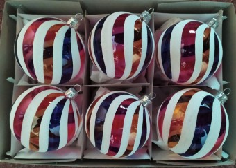 KOULE, SKLENĚNÁ VÁNOČNÍ OZDOBA, ČIRÁ, BAREVNÝ RETRO DEKOR