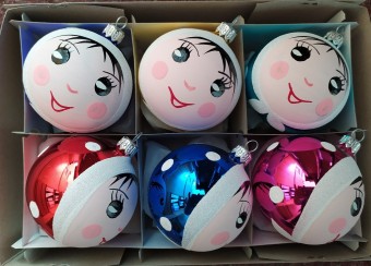 KOULE DĚVČÁTKO V ŠÁTKU, skleněná vánoční ozdoba, sortiment