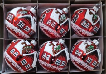 KOULE, SKLENĚNÁ VÁNOČNÍ OZDOBA, ČERVENÁ, LESK, PLASTICKÝ ZIMNÍ DEKOR S DOMKY