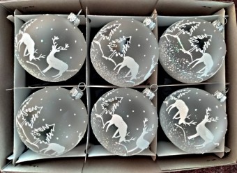 KOULE, SKLENĚNÁ VÁNOČNÍ OZDOBA, PRŮHLEDNÁ, BÍLÁ, LESNÍ MOTIV