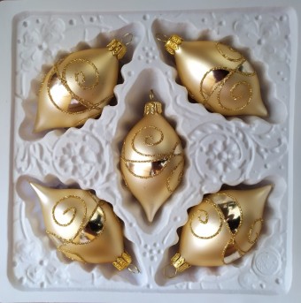 OLIVA, SKLENĚNÁ VÁNOČNÍ OZDOBA, ZLATÁ, PLAST. DEKOR