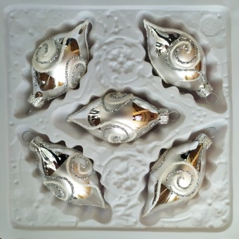 OLIVA, SKLENĚNÁ VÁNOČNÍ OZDOBA, STŘÍBRNÁ, PLAST. DEKOR