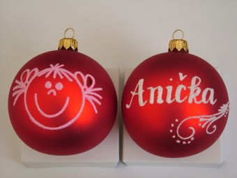 KOULE ČERVENÁ, MAT, HOLKA, BÍLÝ POSYP