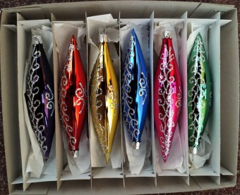 RAKETA, SKLENĚNÁ VÁNOČNÍ OZDOBA, BARVA ASS, RETRO DEKOR