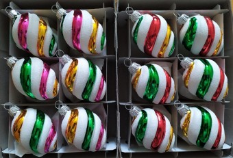 LASTURA, forma, barevný malovaný dekor