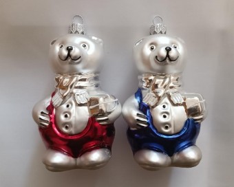 MEDVĚD MÍŠA KULIČKA, FORMA, MAT/LESK, BARVA, DEKOR