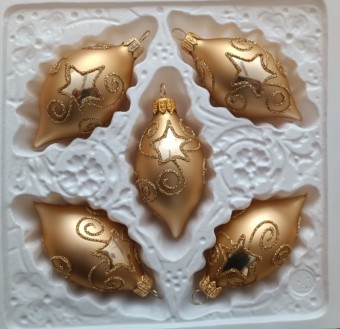 OLIVA, SKLENĚNÁ VÁNOČNÍ OZDOBA, ZLATÁ, DEKOR HVĚZD