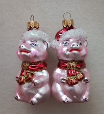 PRASÁTKO S ČEPIČKOU, skleněné, forma