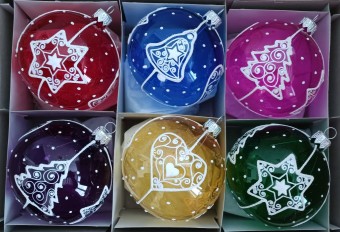 KOULE, skleněná, průhledná, barva ass, bílý plastický dekor