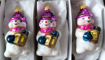 SNĚHULÁK S LUCERNOU, forma, barevný dekor