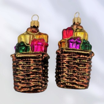 KOŠÍK S DÁRKY, skleněný, forma, barevný dekor