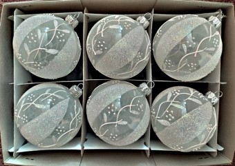 KOULE, SKLENĚNÁ VÁNOČNÍ OZDOBA, PRŮHLEDNÁ, BÍLÁ, VĚTVIČKOVÝ DEKOR