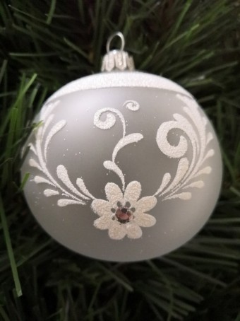 KOULE, HLADKÁ, PRŮHLEDNÁ, BÍLÁ, MAT, BÍLÝ DEKOR, ŠATON